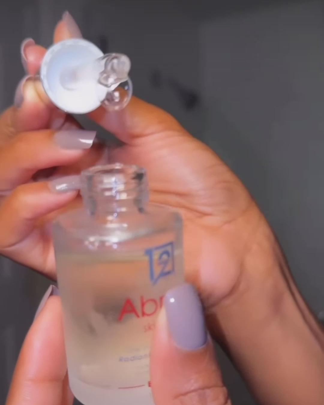 The Hyaluronic Acid Radiant Moisture Serum